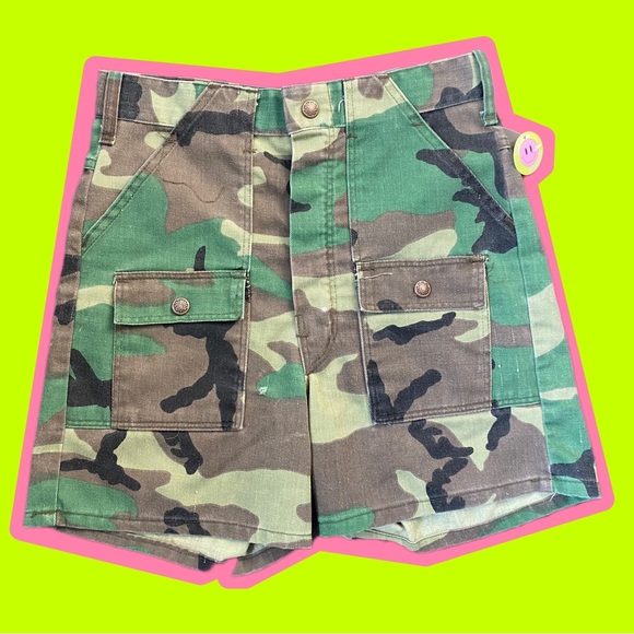 Vintage 90s Camo Cargo Shorts - Picture 1 of 8